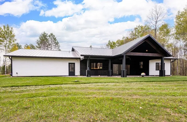 $630,000 | 4515 County Road 4, Mahtowa, MN 55707