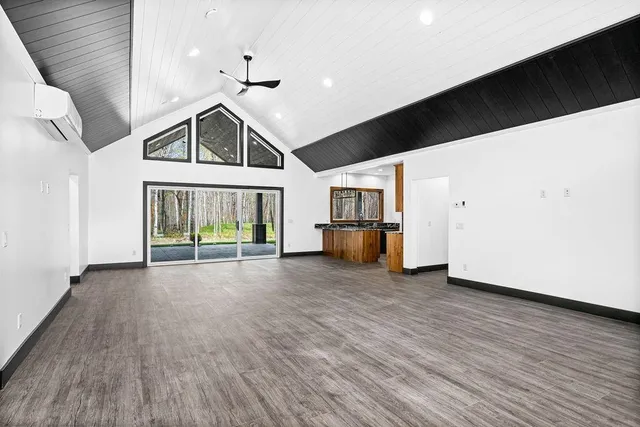 $630,000 | 4515 County Road 4, Mahtowa, MN 55707