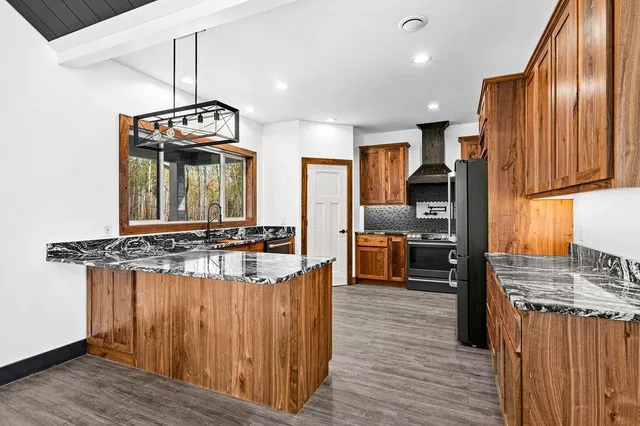 $630,000 | 4515 County Road 4, Mahtowa, MN 55707