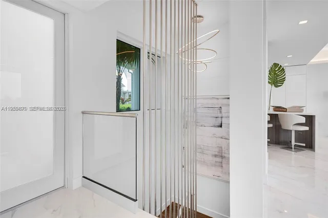 $25,000 | 100 South Pointe Drive, Unit TH13, Miami Beach, FL 33139