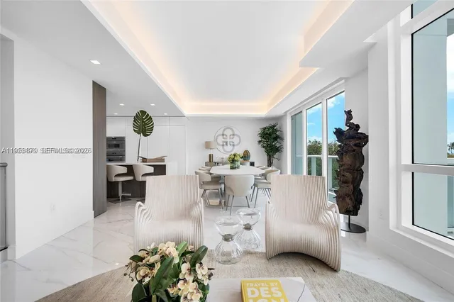 $25,000 | 100 South Pointe Drive, Unit TH13, Miami Beach, FL 33139