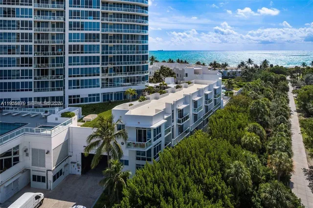 $25,000 | 100 South Pointe Drive, Unit TH13, Miami Beach, FL 33139