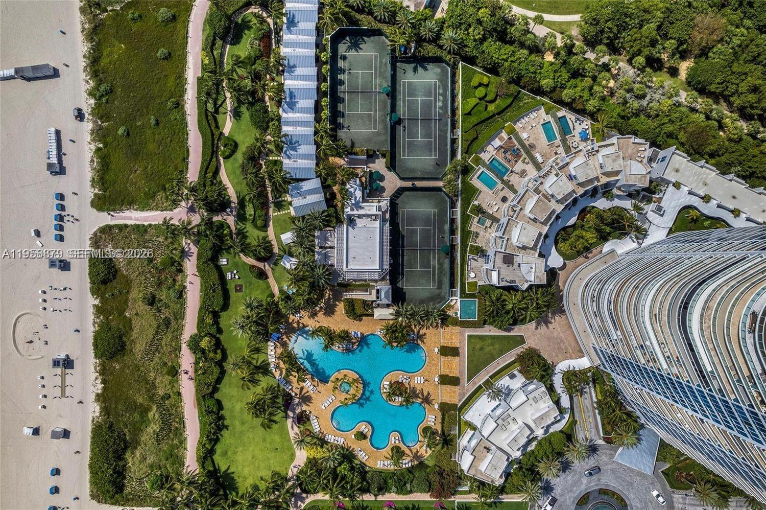 100 South Pointe Drive, Unit TH13 Miami Beach, FL 33139 - Photo 67 of 69