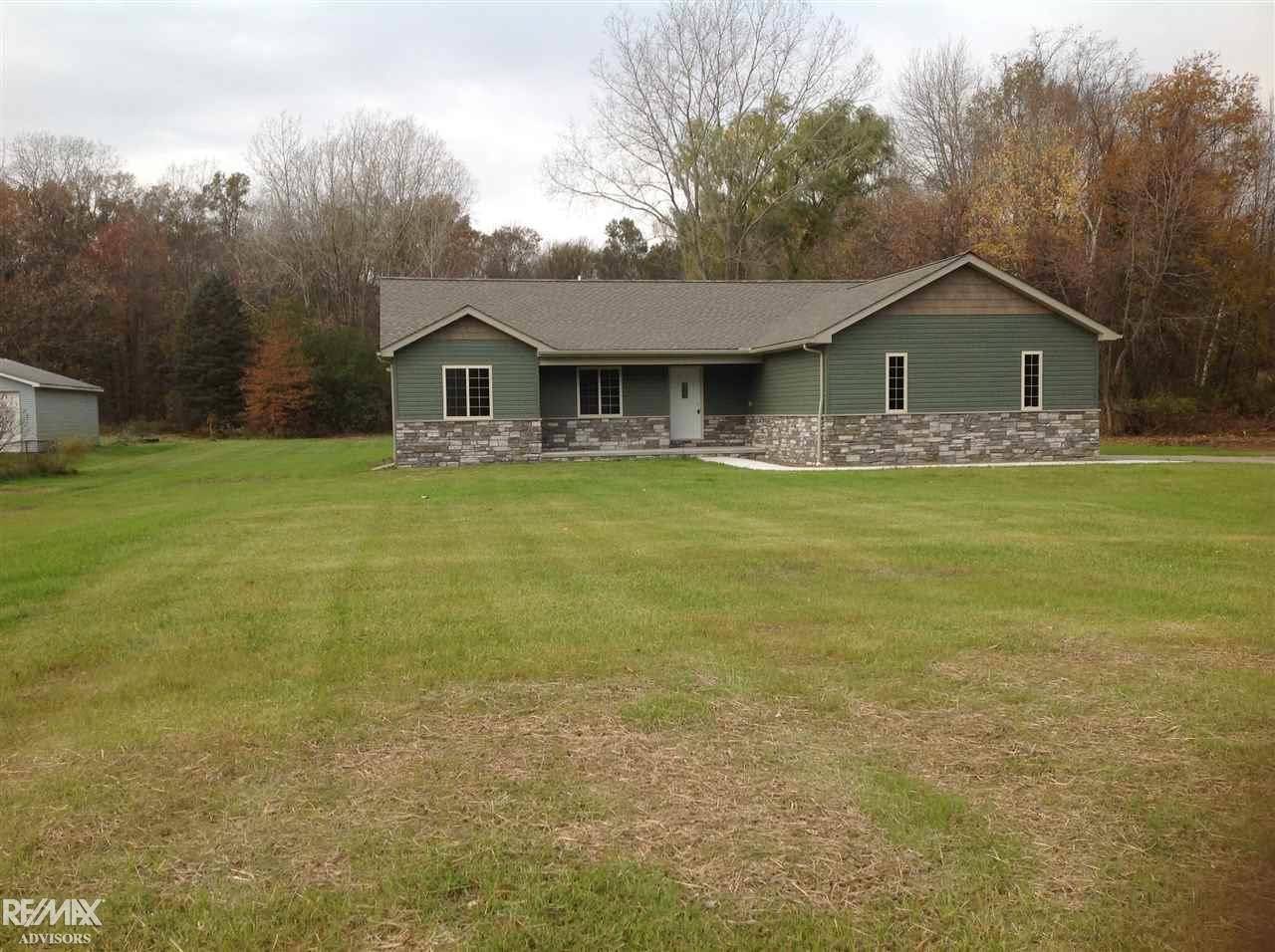 8910 Marsh Road Algonac, MI 48001 - Photo 2 of 37 31335120-1.JPG
