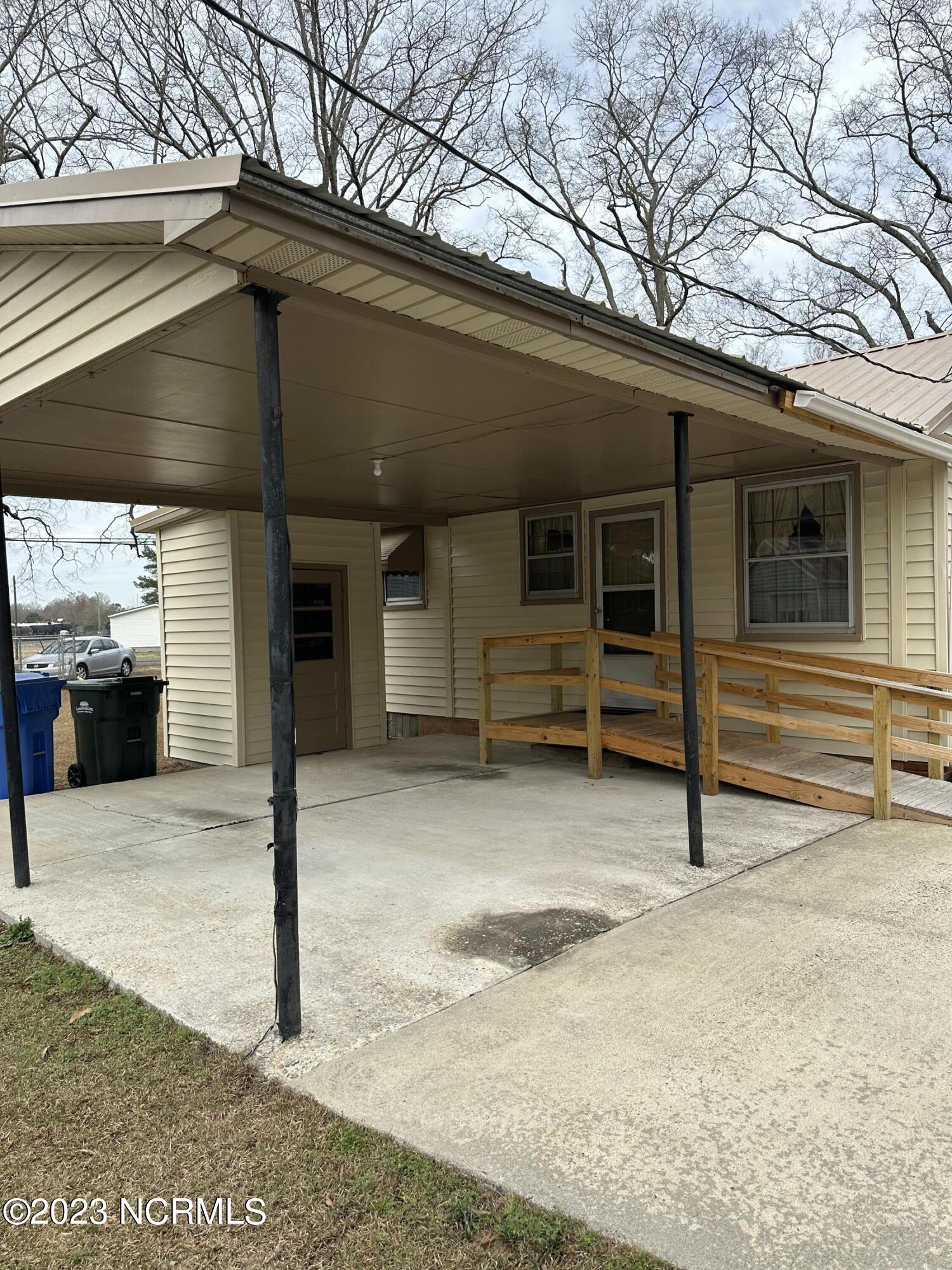 14120 Kiser Road Laurinburg, NC 28352 - Photo 3 of 15 708DD489-6C04-4040-BC40-B5C57C6700BB