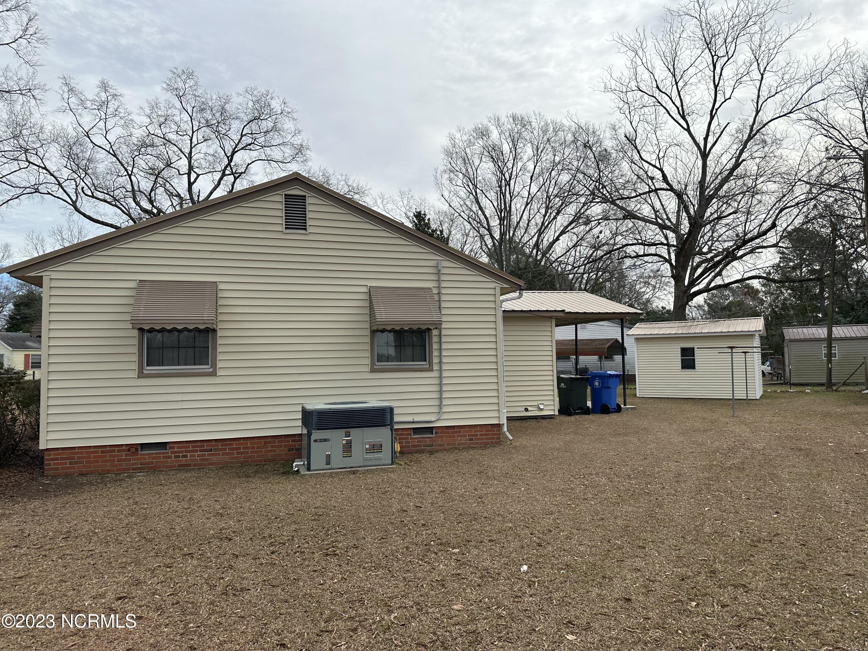 14120 Kiser Road Laurinburg, NC 28352 - Photo 5 of 15 0EA8CEE8-5E80-4E50-A4A8-A0BDF1030179