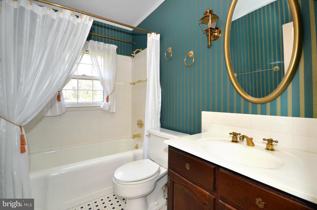 3839 Blenheim Road Phoenix, MD 21131 - Photo 13 of 27 Bath