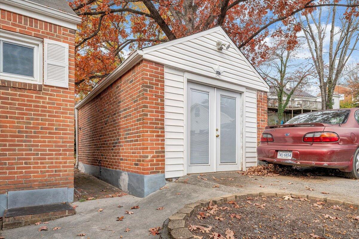 3116 Spring Road Southwest Roanoke, VA 24015 - Photo 21 of 22 a front view of a house with parking