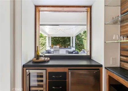 $6,250,000 | 2217 Laurel Place, Newport Beach, CA 92663