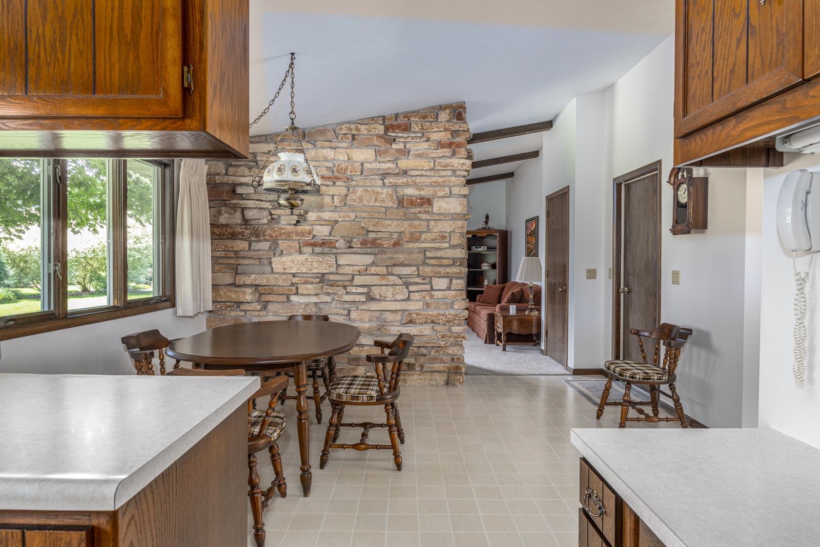931 East Sunset Avenue Appleton, WI 54911 - Photo 11 of 25