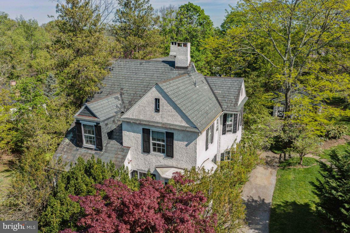 1807 Kenway Road Baltimore, MD 21209 - Photo 37 of 54 front view of a house with a yard