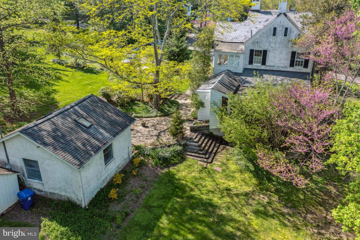 1807 Kenway Road Baltimore, MD 21209 - Photo 42 of 54 front view of a house with a yard