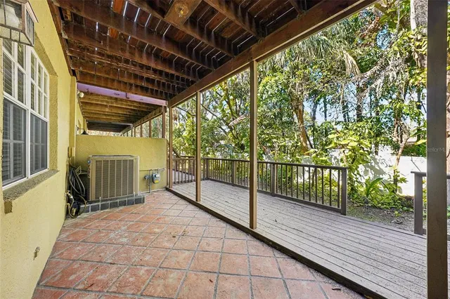 a view of a garden with a tree