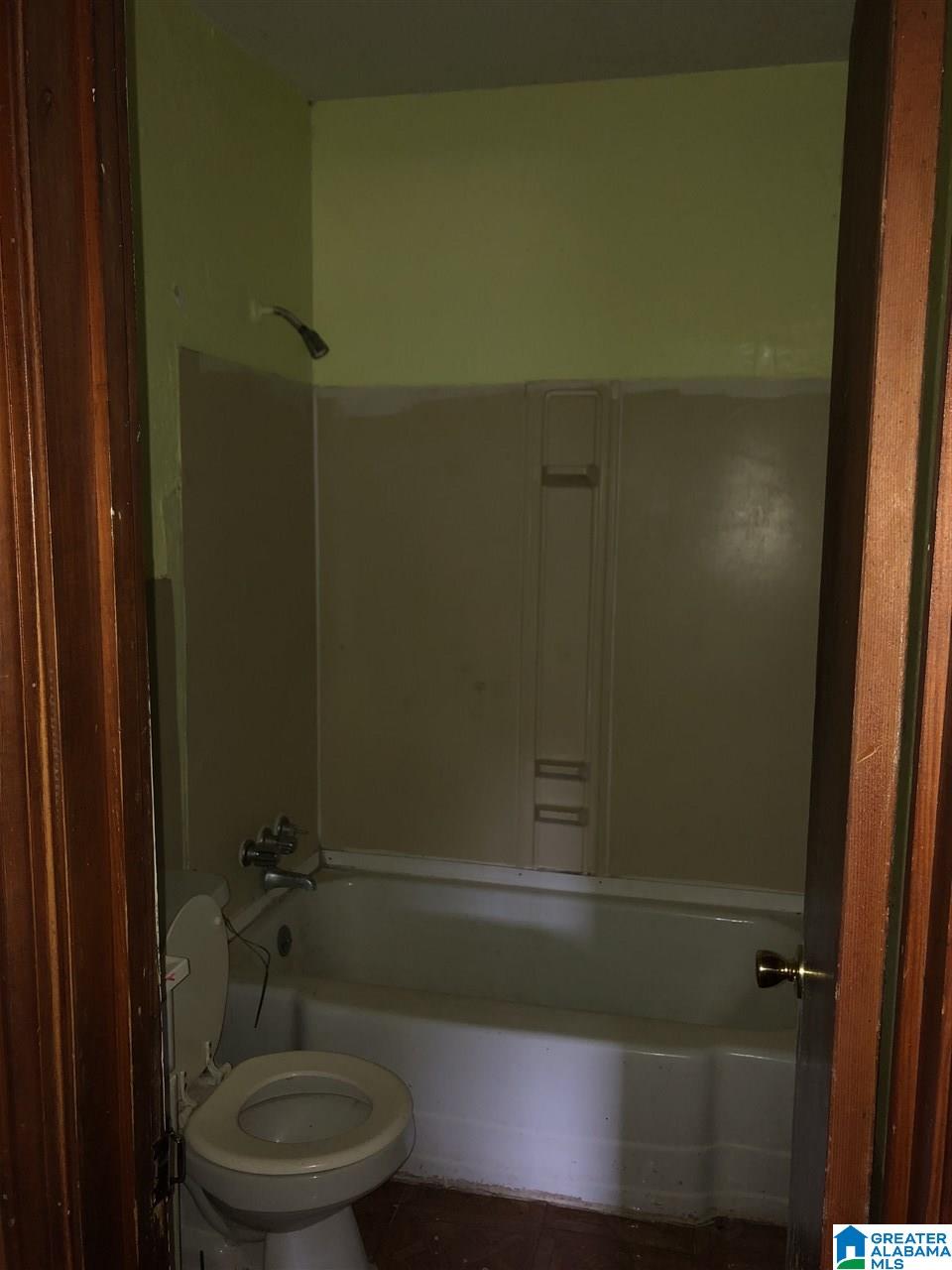 128 17th Street Southwest Birmingham, AL 35211 - Photo 3 of 4