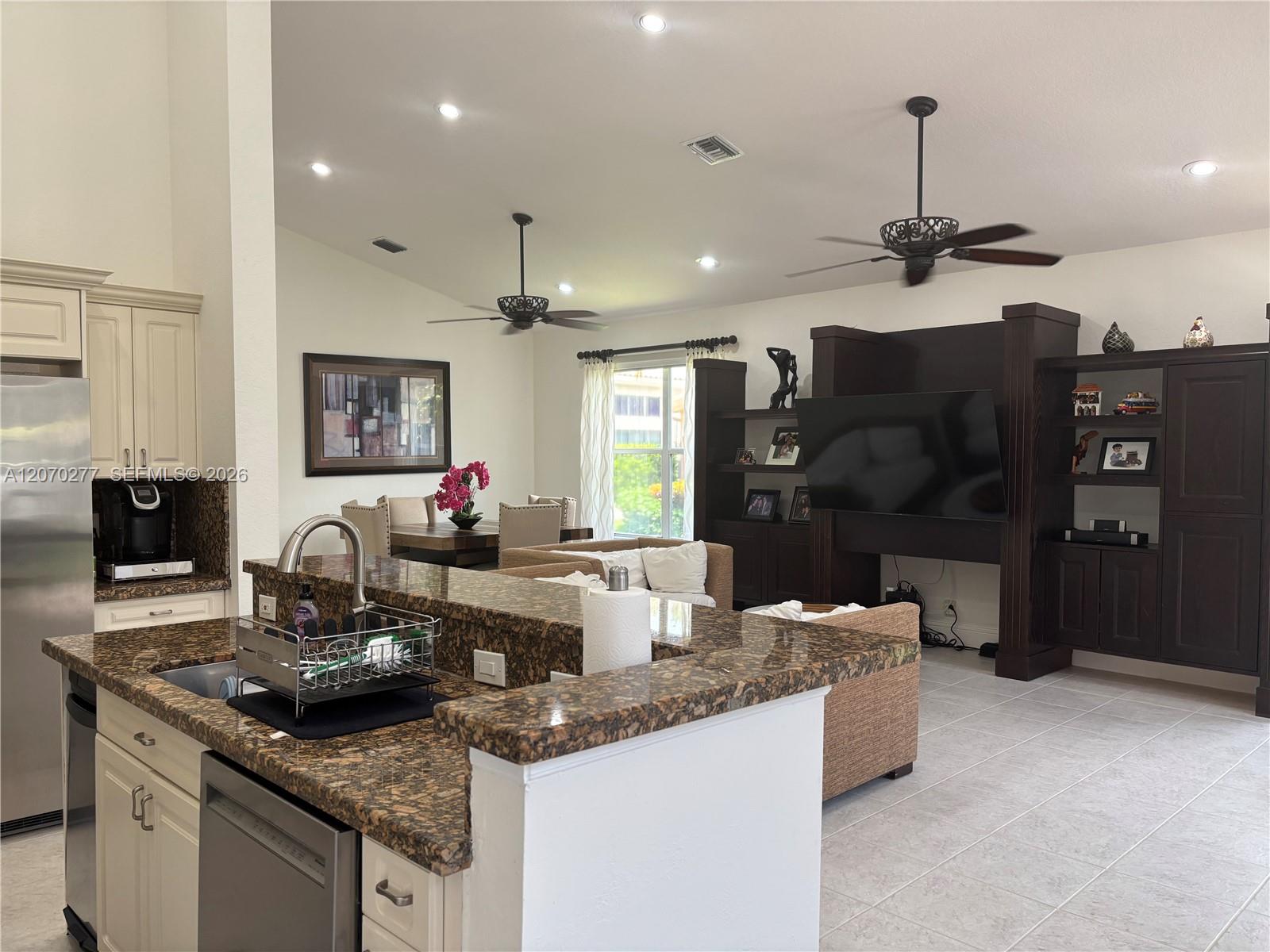 2932 Northwest 41st Street Boca Raton, FL 33434 - Photo 13 of 34 Gallery Image 13