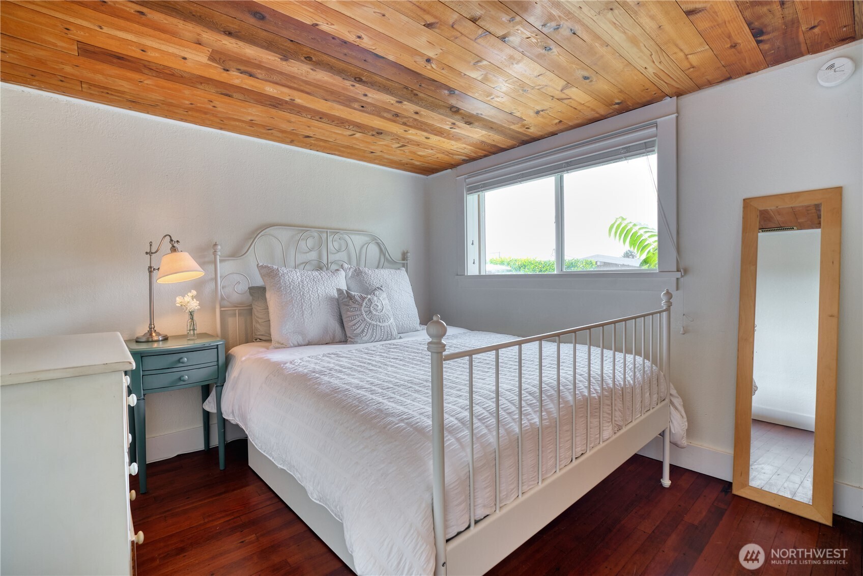 675 Sylvia Drive Point Roberts, WA 98281 - Photo 18 of 30