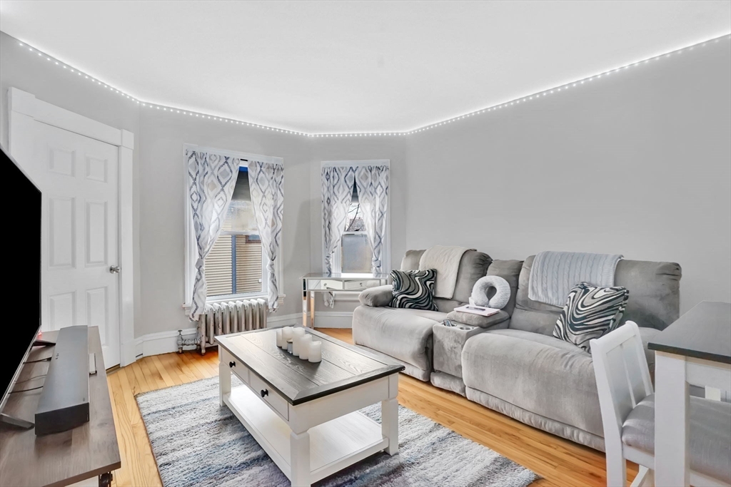 40 Laurel Street Holyoke, MA 01040 - Photo 12 of 42