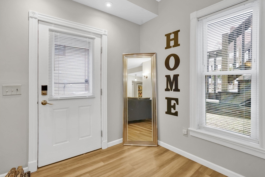 40 Laurel Street Holyoke, MA 01040 - Photo 23 of 42