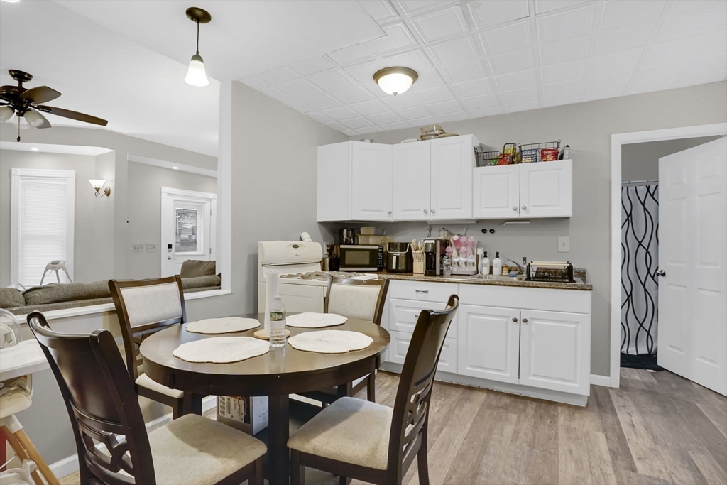 40 Laurel Street Holyoke, MA 01040 - Photo 29 of 42