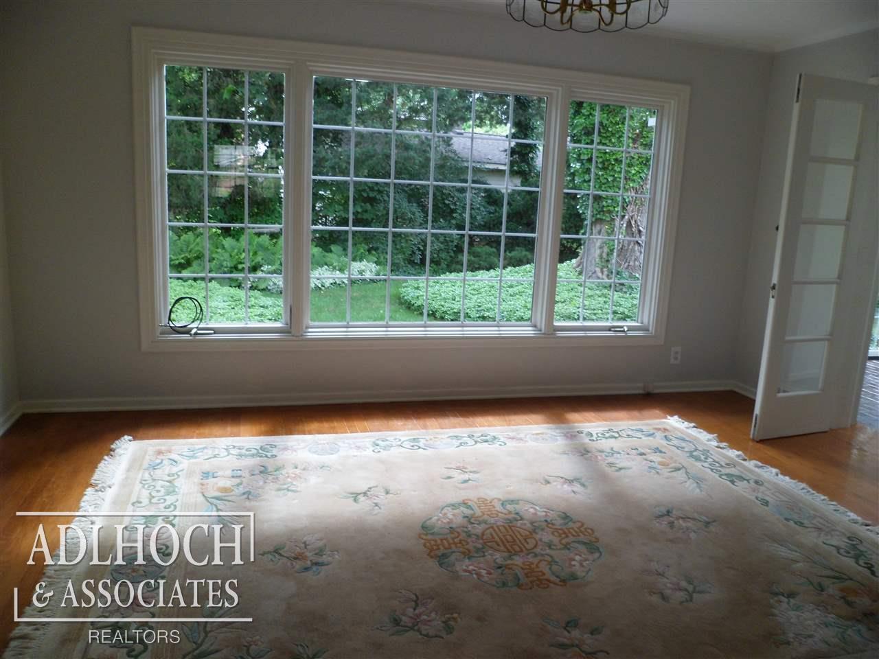 477 Shelbourne Road Grosse Pointe, MI 48236 - Photo 4 of 14 Dining Room