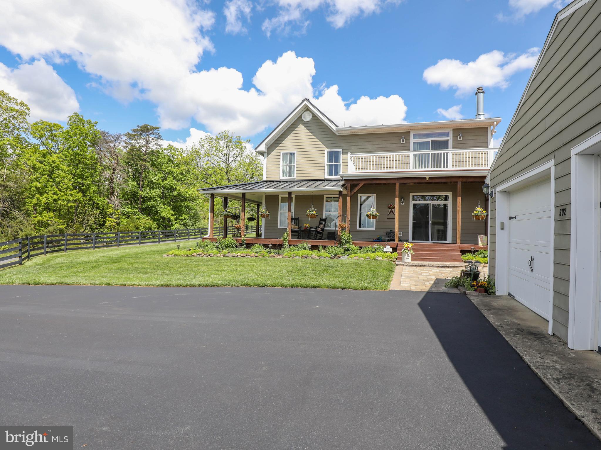 902 Forest Grove Road Middletown, VA 22645 - Photo 31 of 84 Plenty of parking