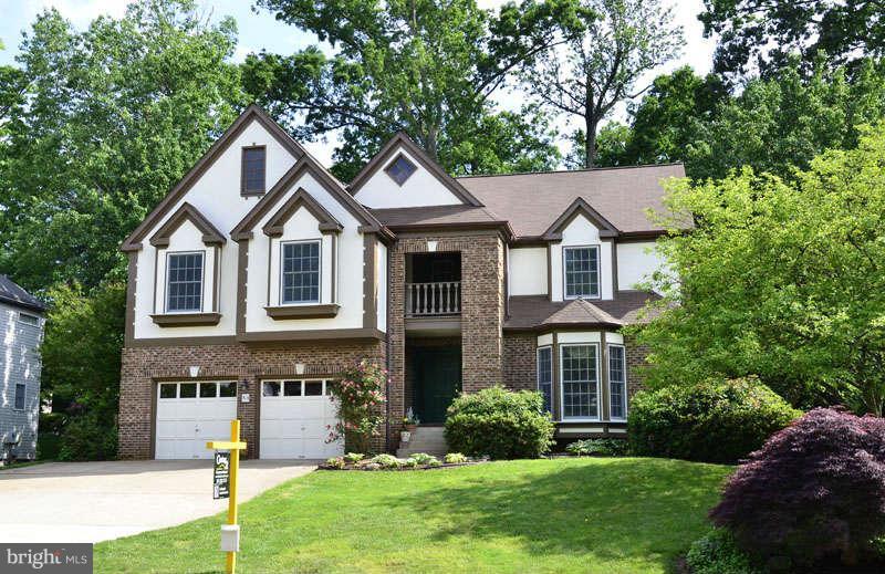 53 Rutherford Circle Sterling, VA 20165 - Photo 1 of 29 Exterior (Front)