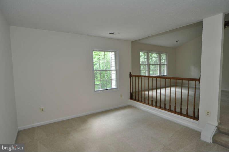 53 Rutherford Circle Sterling, VA 20165 - Photo 16 of 29 Bedroom (Master)