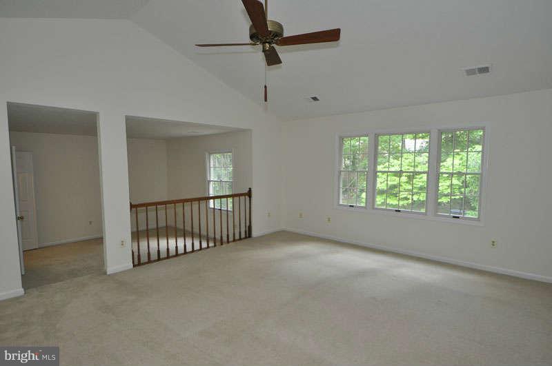 53 Rutherford Circle Sterling, VA 20165 - Photo 17 of 29 Bedroom (Master)