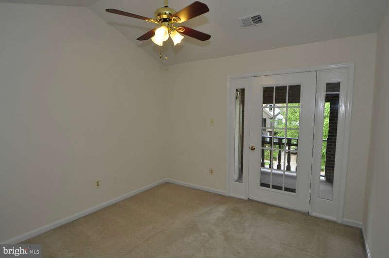 53 Rutherford Circle Sterling, VA 20165 - Photo 18 of 29 Bedroom (Master)