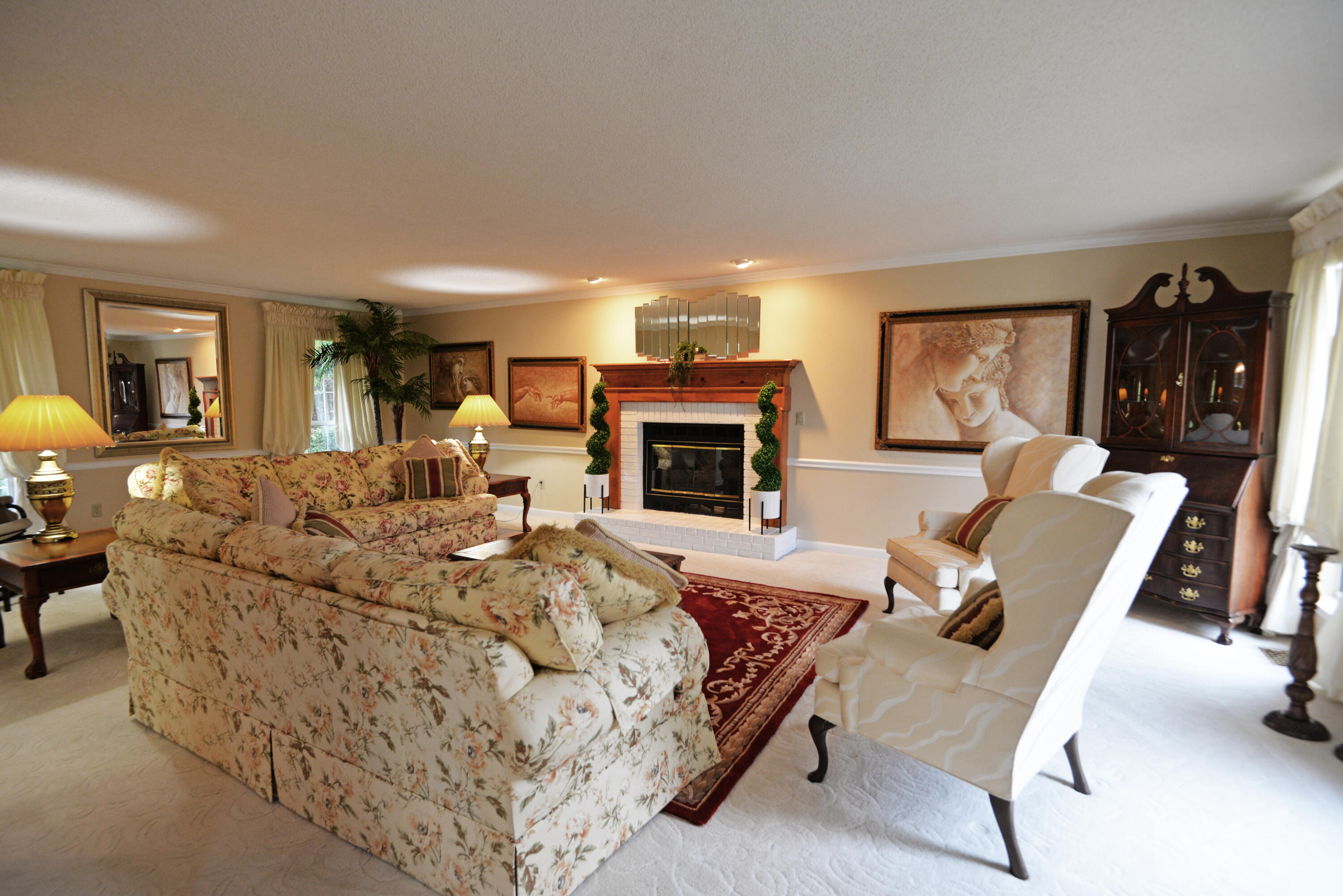 113 Masters Road Hixson, TN 37343 - Photo 11 of 42 Living room view 1