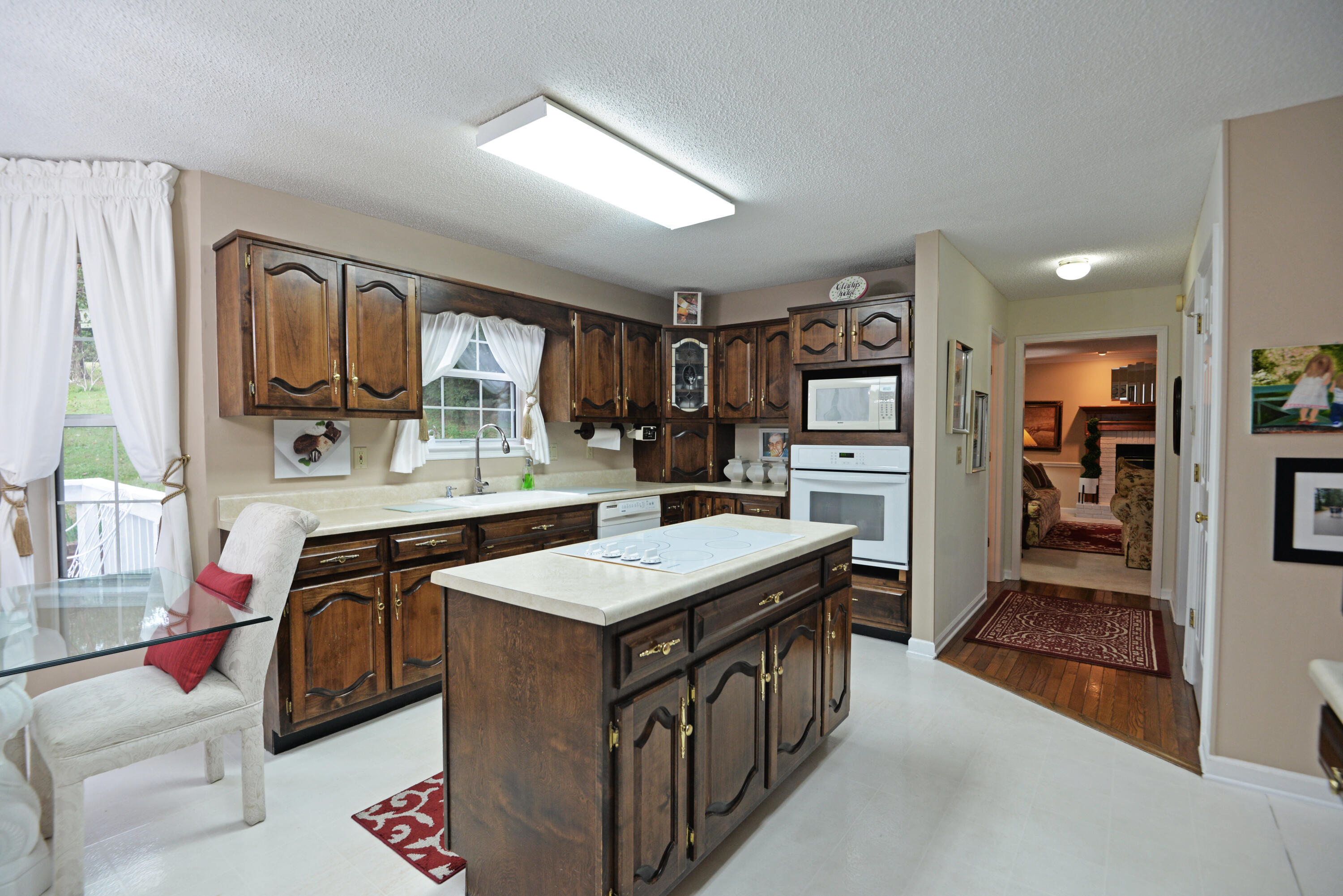 113 Masters Road Hixson, TN 37343 - Photo 17 of 42 Kitchen view 3