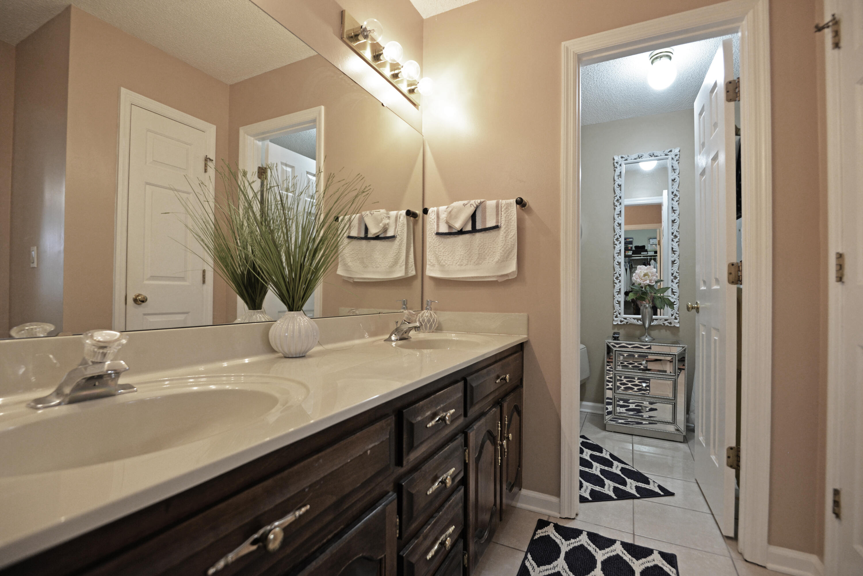 113 Masters Road Hixson, TN 37343 - Photo 23 of 42 Master bath view 1