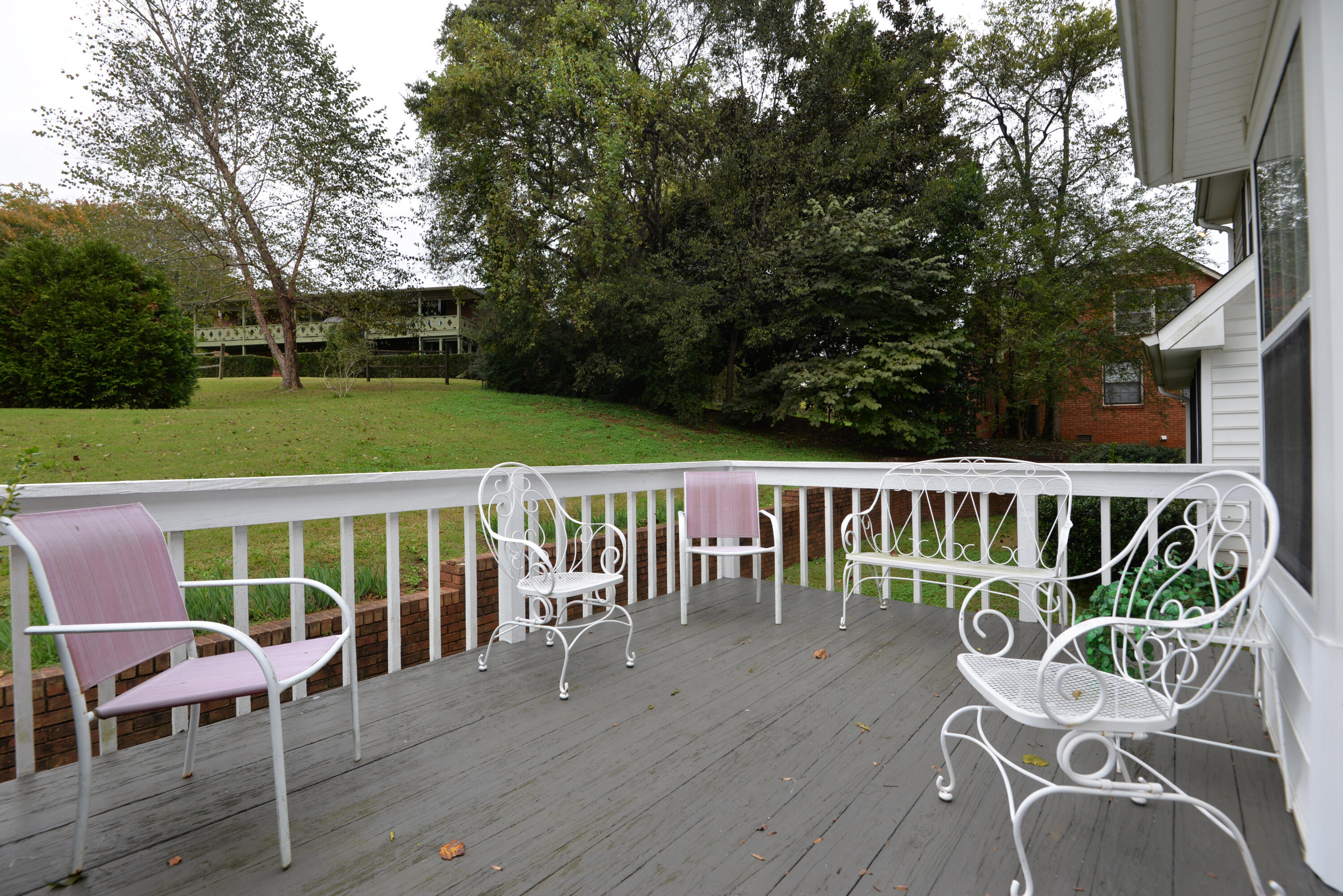 113 Masters Road Hixson, TN 37343 - Photo 34 of 42 Rear deck view 1