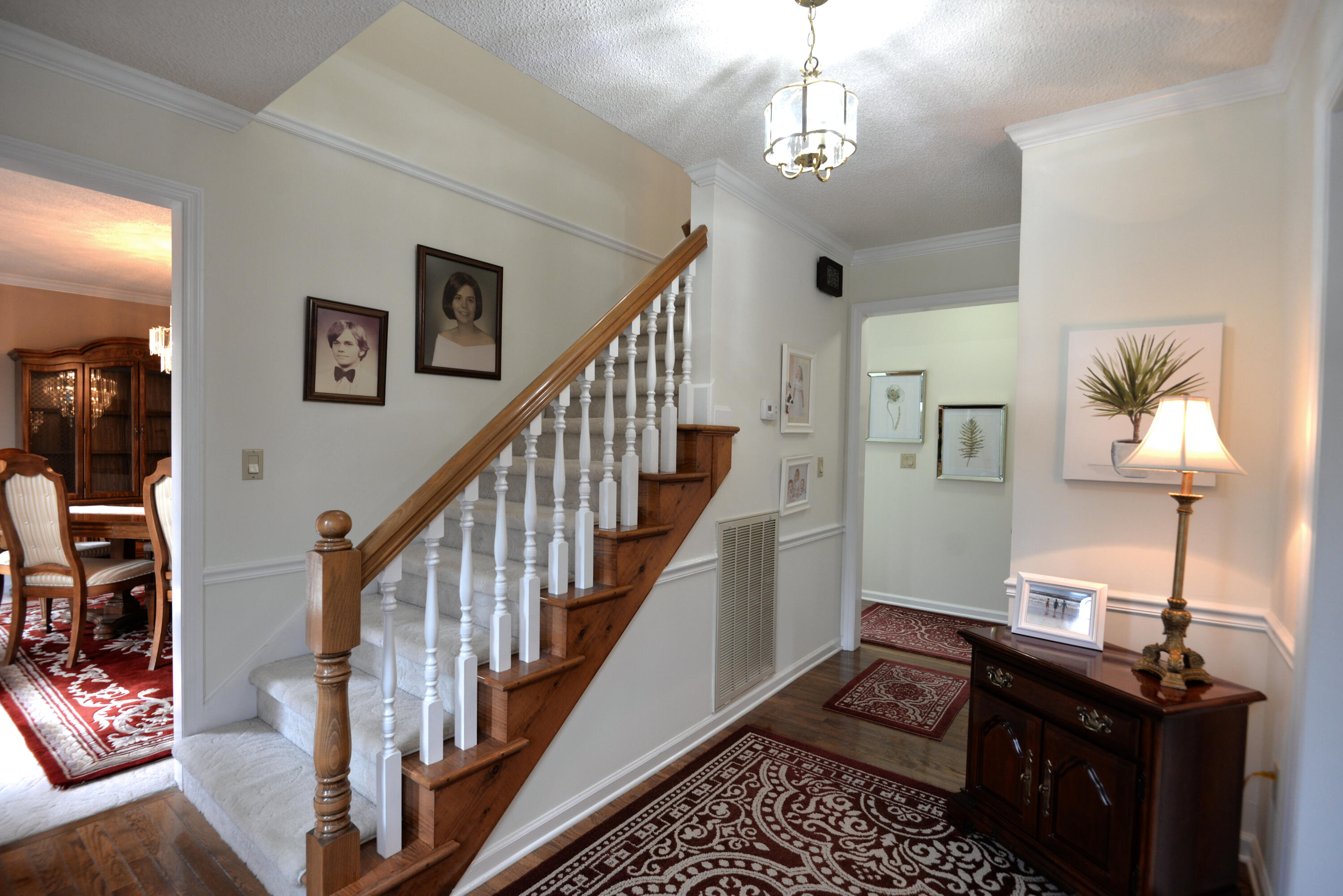 113 Masters Road Hixson, TN 37343 - Photo 8 of 42 Foyer view 2