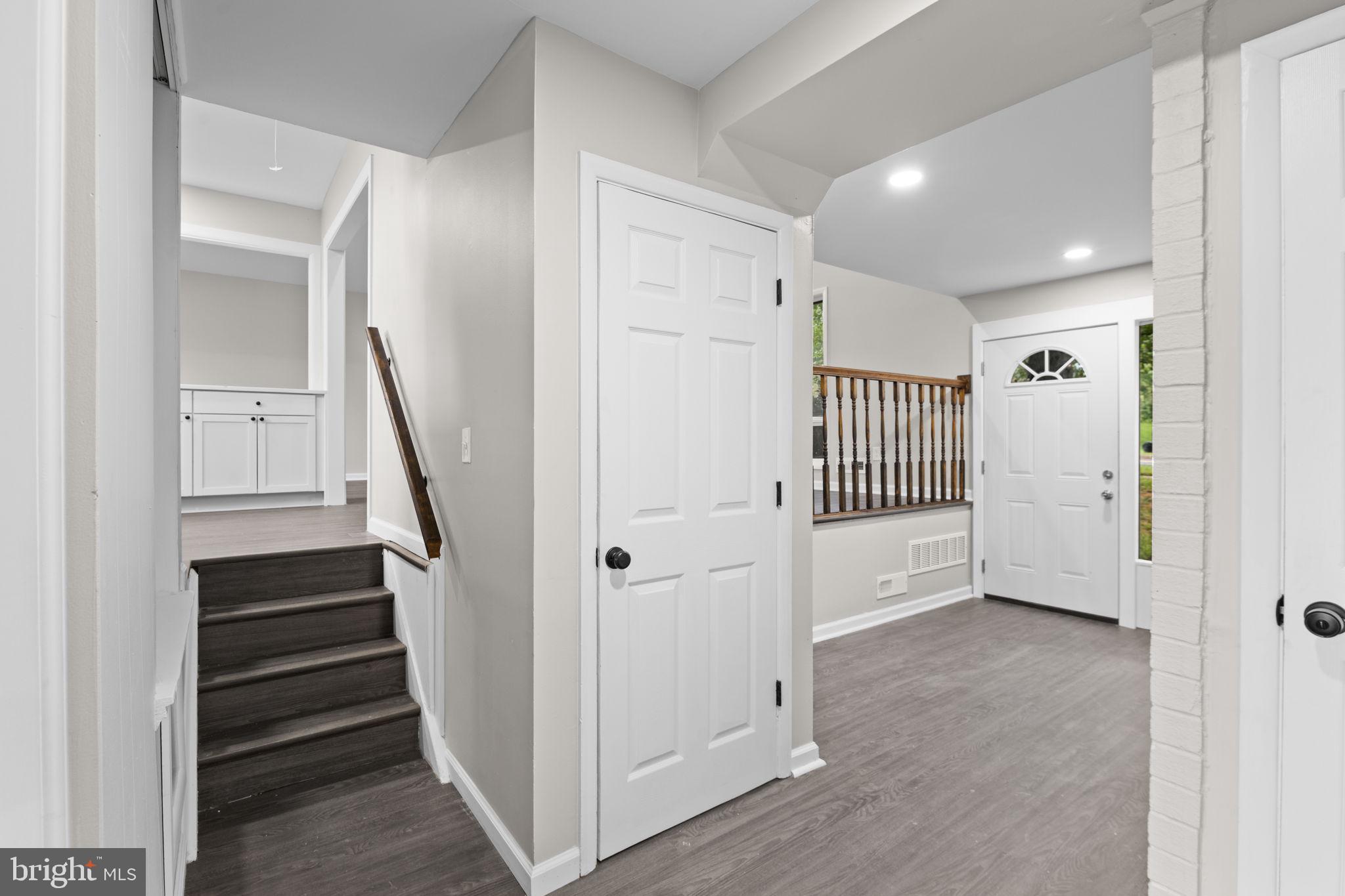 932 Cromwell Bridge Road Towson, MD 21286 - Photo 3 of 49 Gallery Image 3