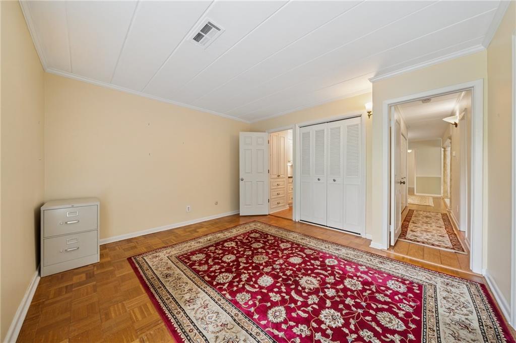 53 Highland Road, Unit 403404 Bethel Park, PA 15102 - Photo 19 of 33 a view of an empty room