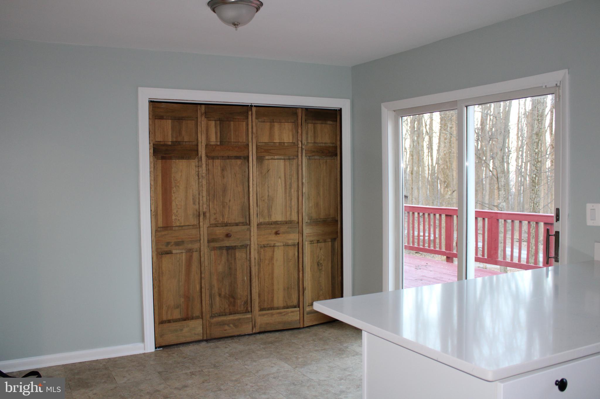 28 Henry Way Linden, VA 22642 - Photo 7 of 85