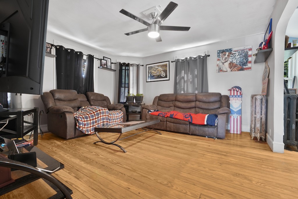 185 Stafford Road Tiverton, RI 02878 - Photo 8 of 24