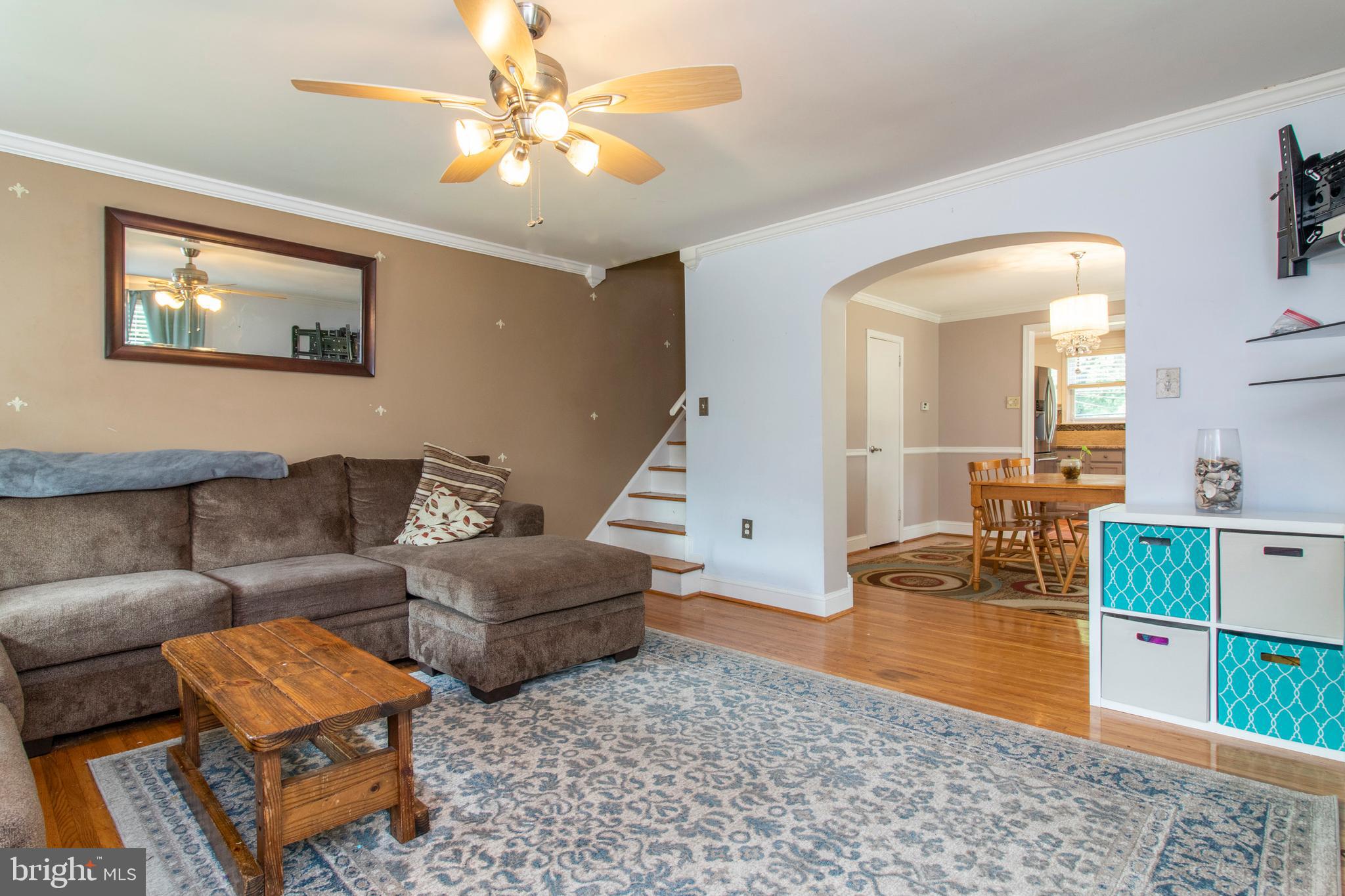 548 Overlook Road Philadelphia, PA 19128 - Photo 3 of 37