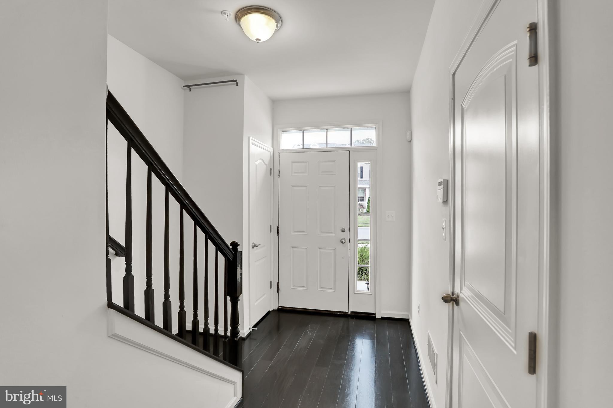 931 Ramble Run Road Baltimore, MD 21220 - Photo 2 of 40 Foyer
