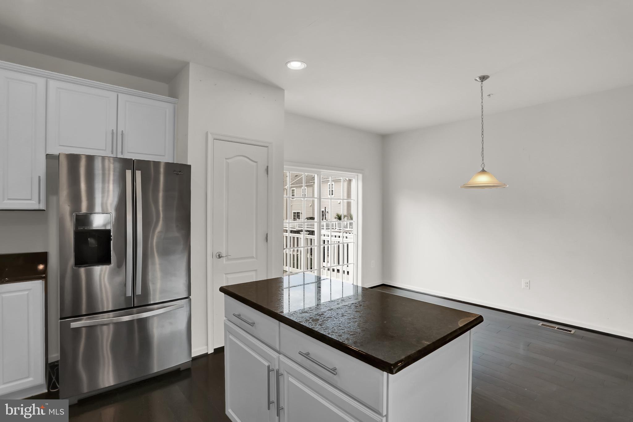 931 Ramble Run Road Baltimore, MD 21220 - Photo 11 of 40 Stainless Steel Appliances