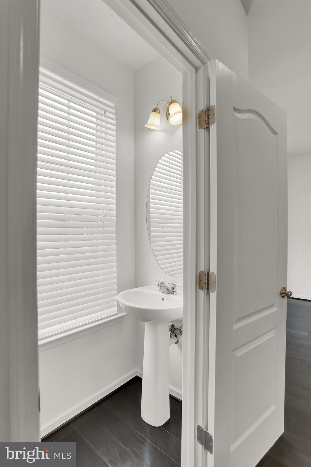 931 Ramble Run Road Baltimore, MD 21220 - Photo 14 of 40 Main Floor Washroom