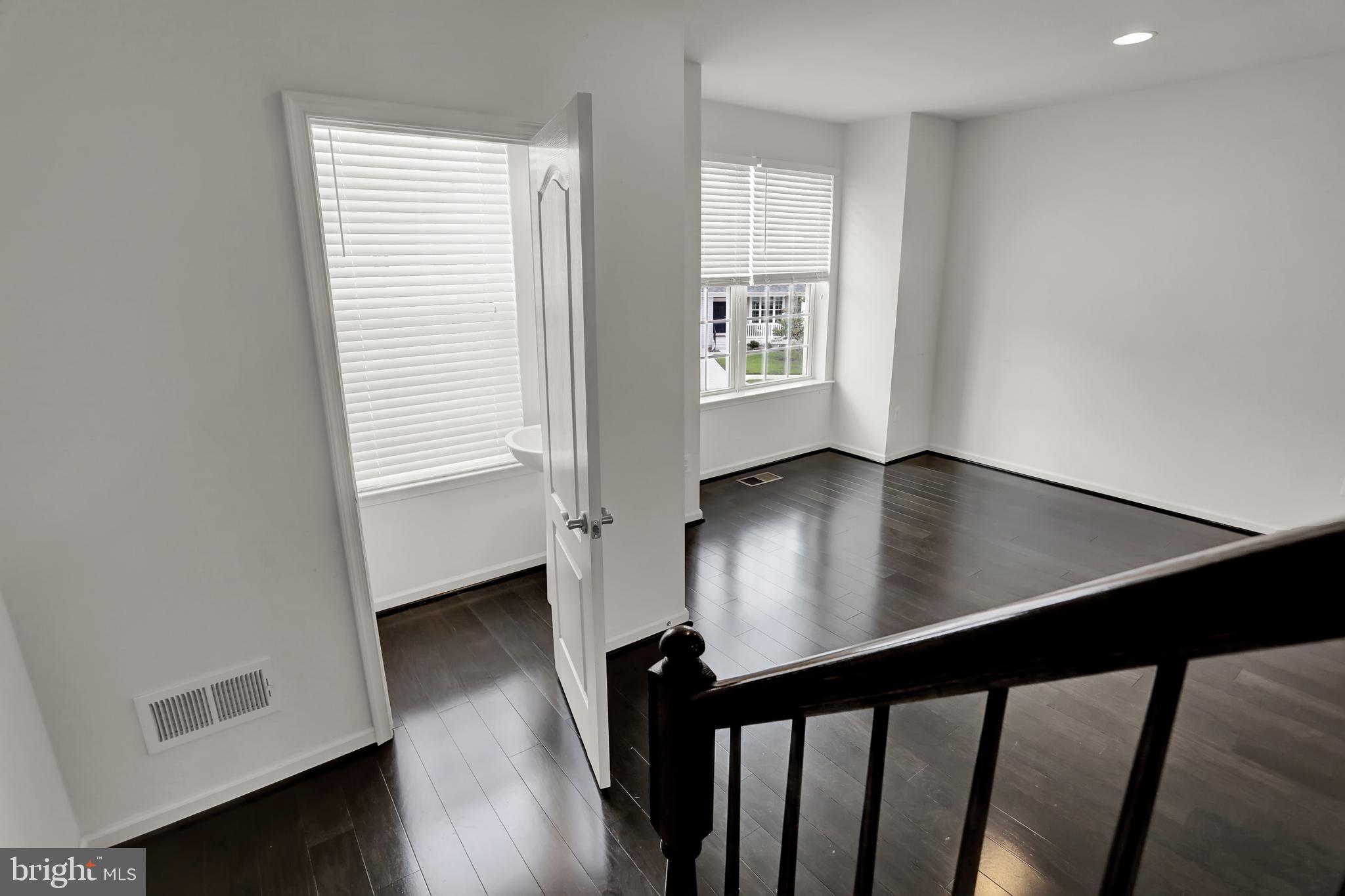 931 Ramble Run Road Baltimore, MD 21220 - Photo 15 of 40 Leading to Upper Level