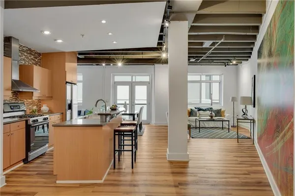 $2,200 | 805 Peachtree Street Northeast, Unit 306, Atlanta, GA 30308