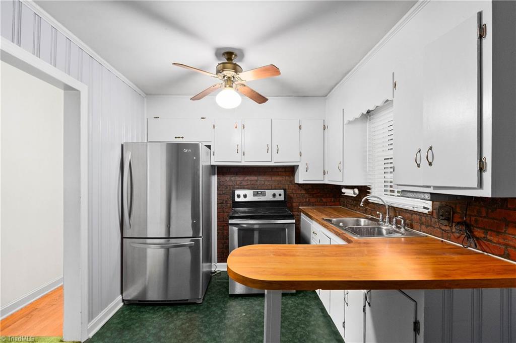 4106 Whitfield Road Winston-Salem, NC 27105 - Photo 9 of 25 Gallery Image 9