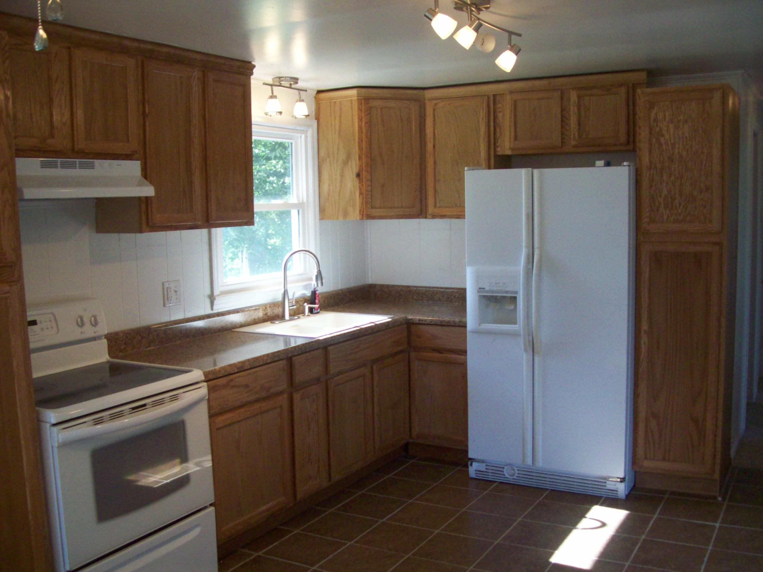 2869 Nemmo Road Vinton, VA 24179 - Photo 7 of 17 Kitchen