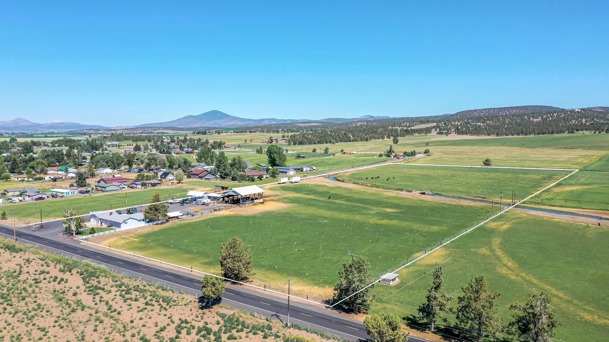 5593 North E Wainwright Road Prineville, OR 97754 - Photo 2 of 28 17 acres of country living in Prineville