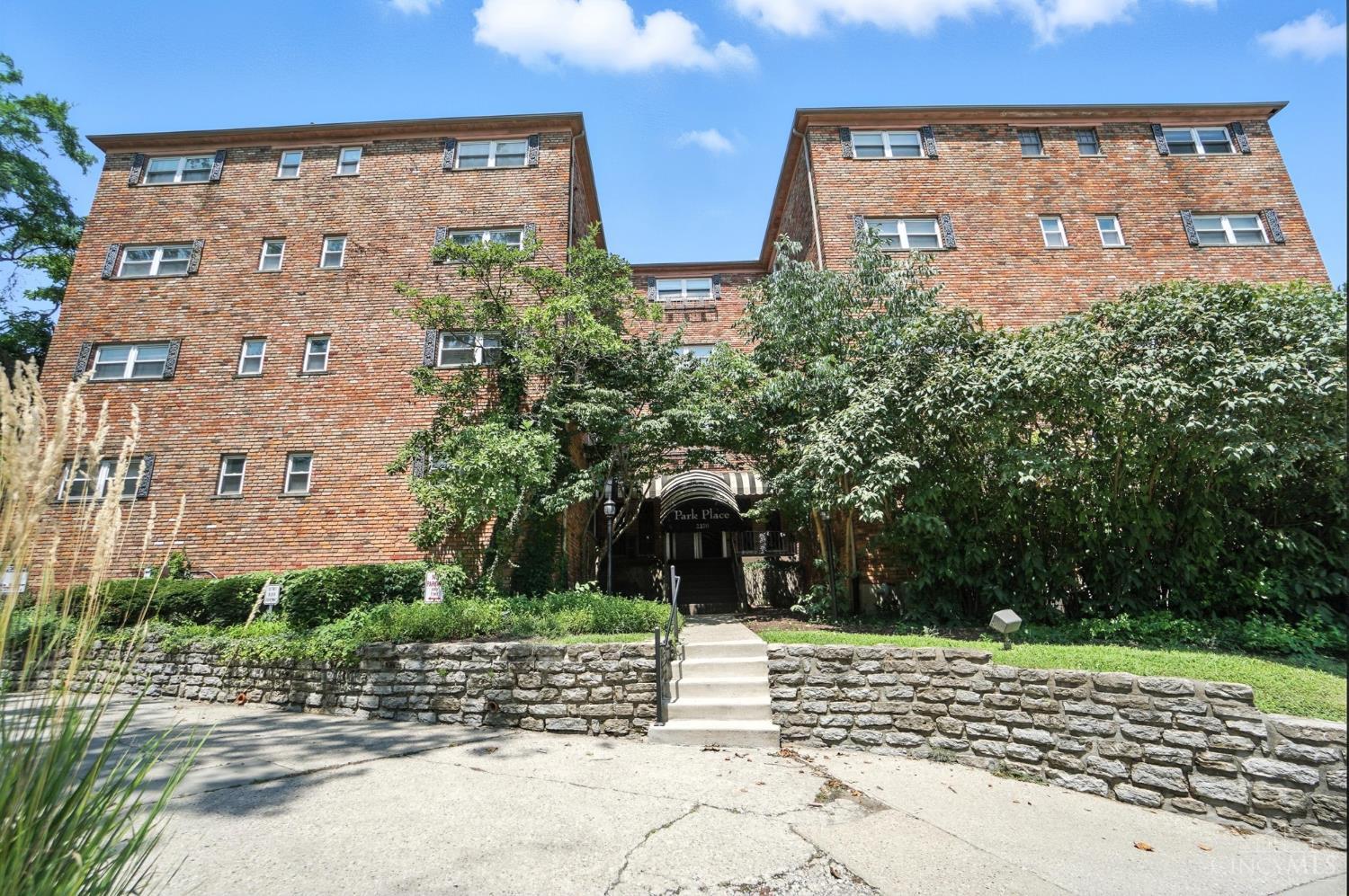2270 Madison Road, Unit 1B Cincinnati, OH 45208 - Photo 2 of 53