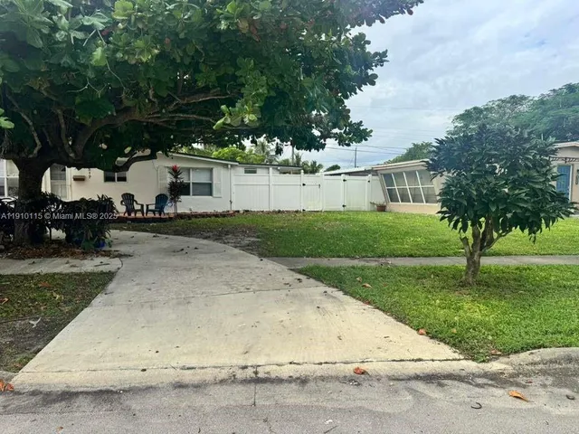 $440,000 | 1517 Northwest 58th Avenue, Margate, FL 33063