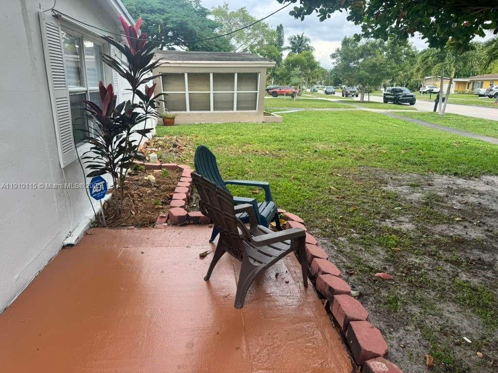 1517 Northwest 58th Avenue Margate, FL 33063 - Photo 22 of 25 YARD